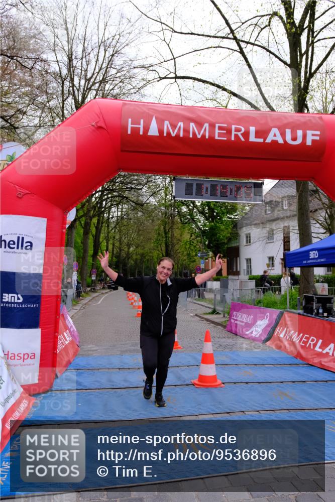 19.04.2026 - Hammer Lauf Tim E. http://msf.ph/oto/9536896 19.04.2026 10:59:13 Ziel 301 meine-sportfotos.de