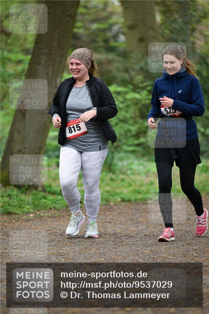 19.04.2026 - Hammer Lauf Dr. Thomas Lammeyer http://msf.ph/oto/9537029 19.04.2026 10:28:02 Laufen 815, 575 meine-sportfotos.de