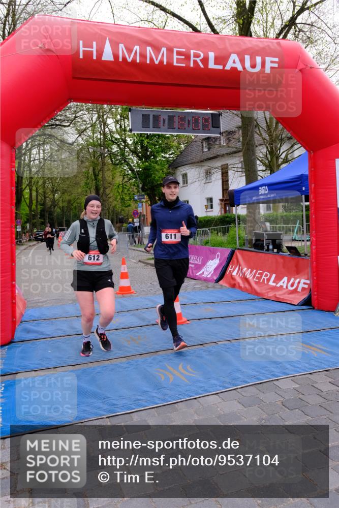 19.04.2026 - Hammer Lauf Tim E. http://msf.ph/oto/9537104 19.04.2026 11:01:16 Ziel 302, 611, 612 meine-sportfotos.de