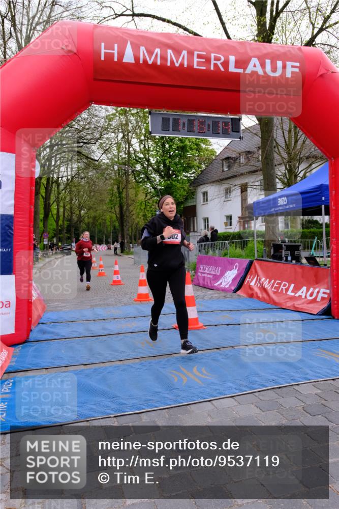 19.04.2026 - Hammer Lauf Tim E. http://msf.ph/oto/9537119 19.04.2026 11:01:22 Ziel 302, 501 meine-sportfotos.de