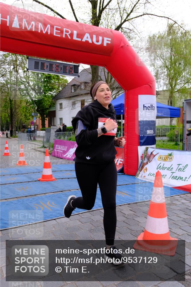 19.04.2026 - Hammer Lauf Tim E. http://msf.ph/oto/9537129 19.04.2026 11:01:23 Ziel 302, 501 meine-sportfotos.de