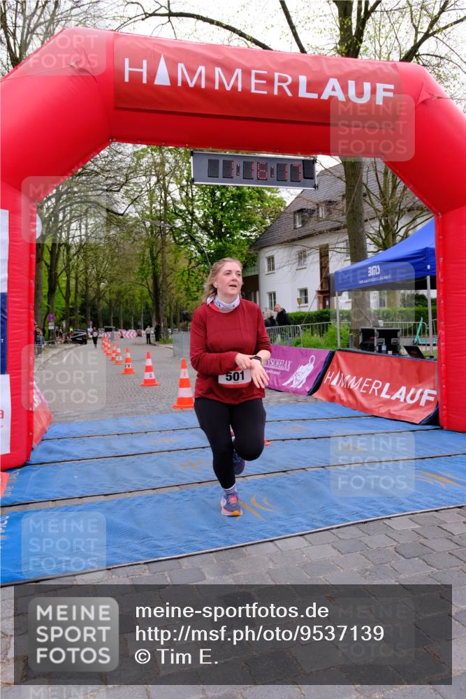 19.04.2026 - Hammer Lauf Tim E. http://msf.ph/oto/9537139 19.04.2026 11:01:25 Ziel 302, 501 meine-sportfotos.de