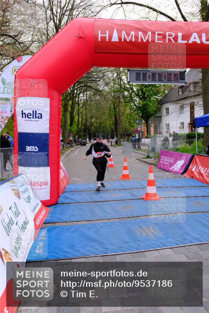 19.04.2026 - Hammer Lauf Tim E. http://msf.ph/oto/9537186 19.04.2026 11:02:51 Ziel 808 meine-sportfotos.de