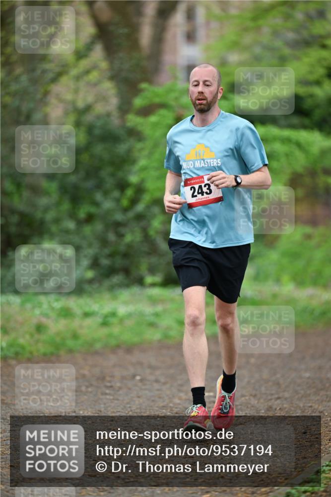 19.04.2026 - Hammer Lauf Dr. Thomas Lammeyer http://msf.ph/oto/9537194 19.04.2026 10:29:14 Laufen 243 meine-sportfotos.de