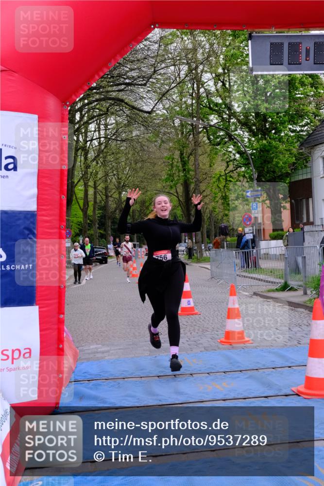 19.04.2026 - Hammer Lauf Tim E. http://msf.ph/oto/9537289 19.04.2026 11:04:13 Ziel 664, 756, 1911 meine-sportfotos.de