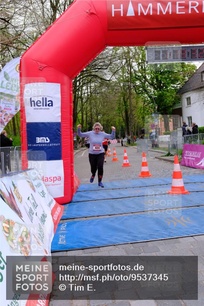 19.04.2026 - Hammer Lauf Tim E. http://msf.ph/oto/9537345 19.04.2026 11:04:40 Ziel 17, 424, 574, 862, 1157, 1219, 1236 meine-sportfotos.de