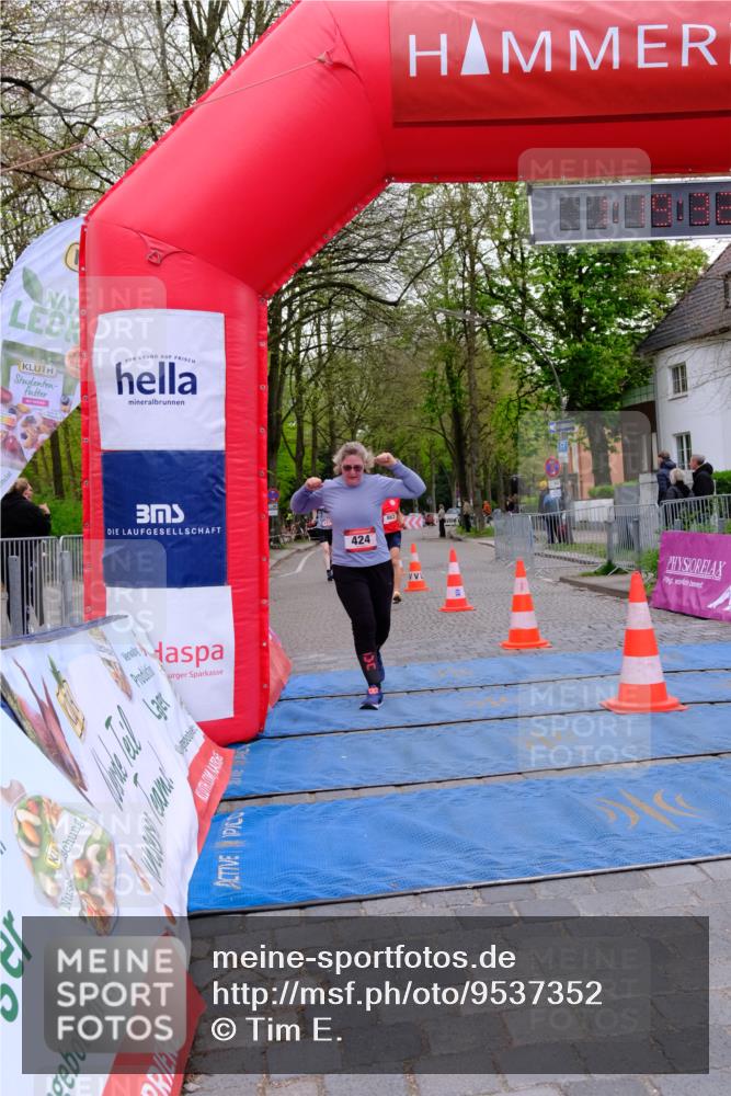 19.04.2026 - Hammer Lauf Tim E. http://msf.ph/oto/9537352 19.04.2026 11:04:41 Ziel 17, 424, 574, 862, 1157, 1219, 1236 meine-sportfotos.de