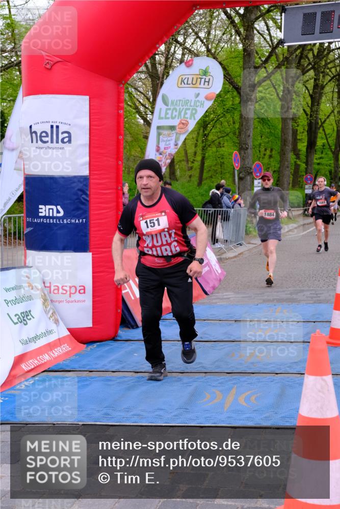19.04.2026 - Hammer Lauf Tim E. http://msf.ph/oto/9537605 19.04.2026 11:06:19 Ziel 5, 24, 151, 511, 634, 929, 1681, 1878, 1884 meine-sportfotos.de
