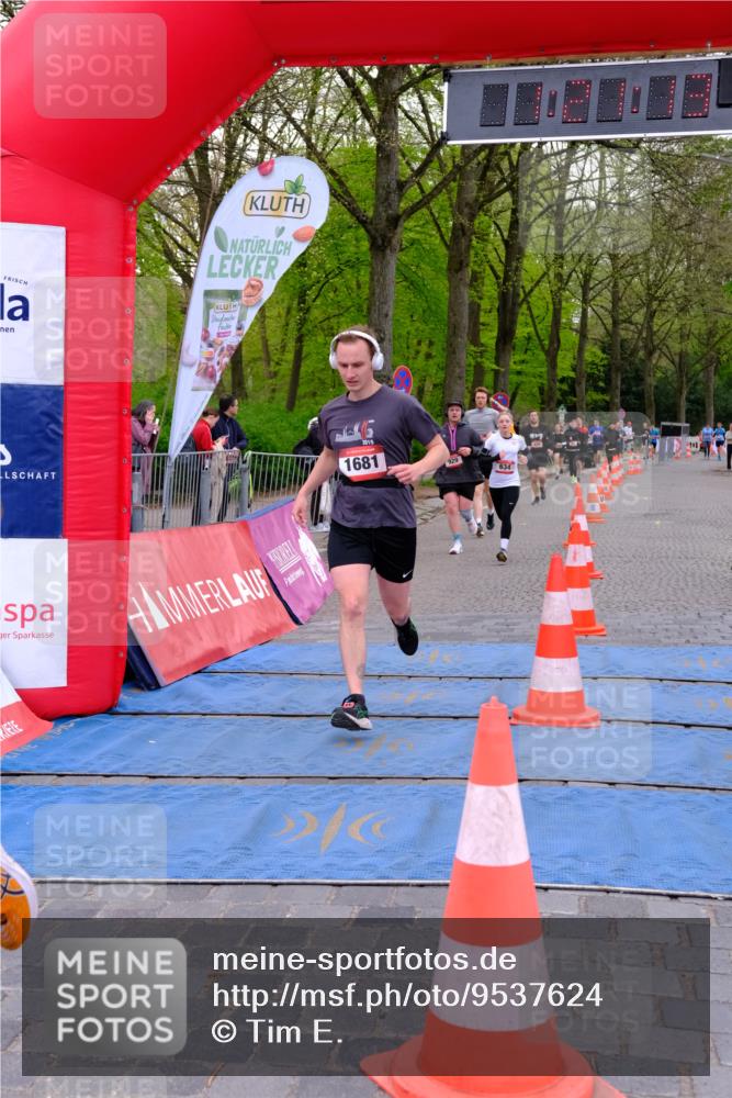 19.04.2026 - Hammer Lauf Tim E. http://msf.ph/oto/9537624 19.04.2026 11:06:21 Ziel 5, 151, 354, 511, 634, 929, 1681, 1884 meine-sportfotos.de