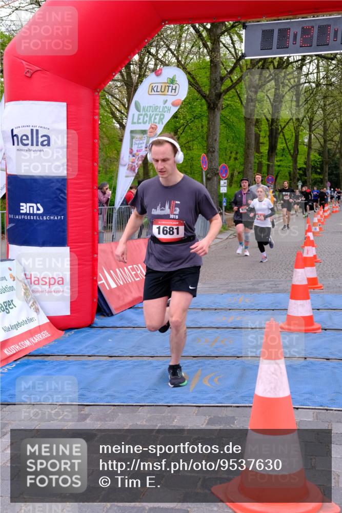 19.04.2026 - Hammer Lauf Tim E. http://msf.ph/oto/9537630 19.04.2026 11:06:22 Ziel 354, 511, 634, 920, 929, 1681, 1884 meine-sportfotos.de