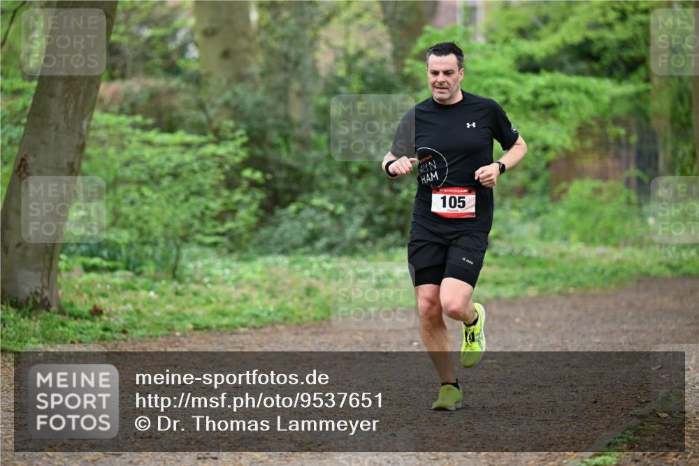 19.04.2026 - Hammer Lauf Dr. Thomas Lammeyer http://msf.ph/oto/9537651 19.04.2026 10:32:01 Laufen 105 meine-sportfotos.de