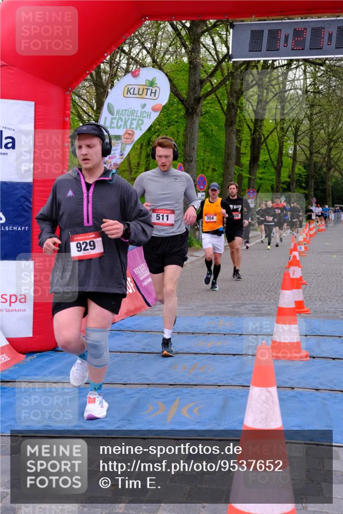 19.04.2026 - Hammer Lauf Tim E. http://msf.ph/oto/9537652 19.04.2026 11:06:26 Ziel 354, 467, 511, 545, 634, 825, 920, 929 meine-sportfotos.de