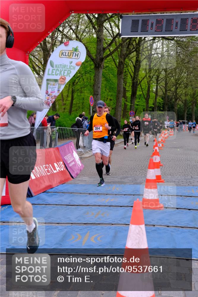 19.04.2026 - Hammer Lauf Tim E. http://msf.ph/oto/9537661 19.04.2026 11:06:27 Ziel 354, 467, 511, 545, 609, 634, 825, 920, 929 meine-sportfotos.de