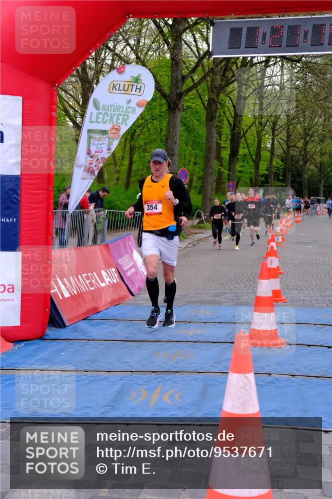 19.04.2026 - Hammer Lauf Tim E. http://msf.ph/oto/9537671 19.04.2026 11:06:27 Ziel 354, 467, 511, 545, 609, 634, 825, 920, 929 meine-sportfotos.de
