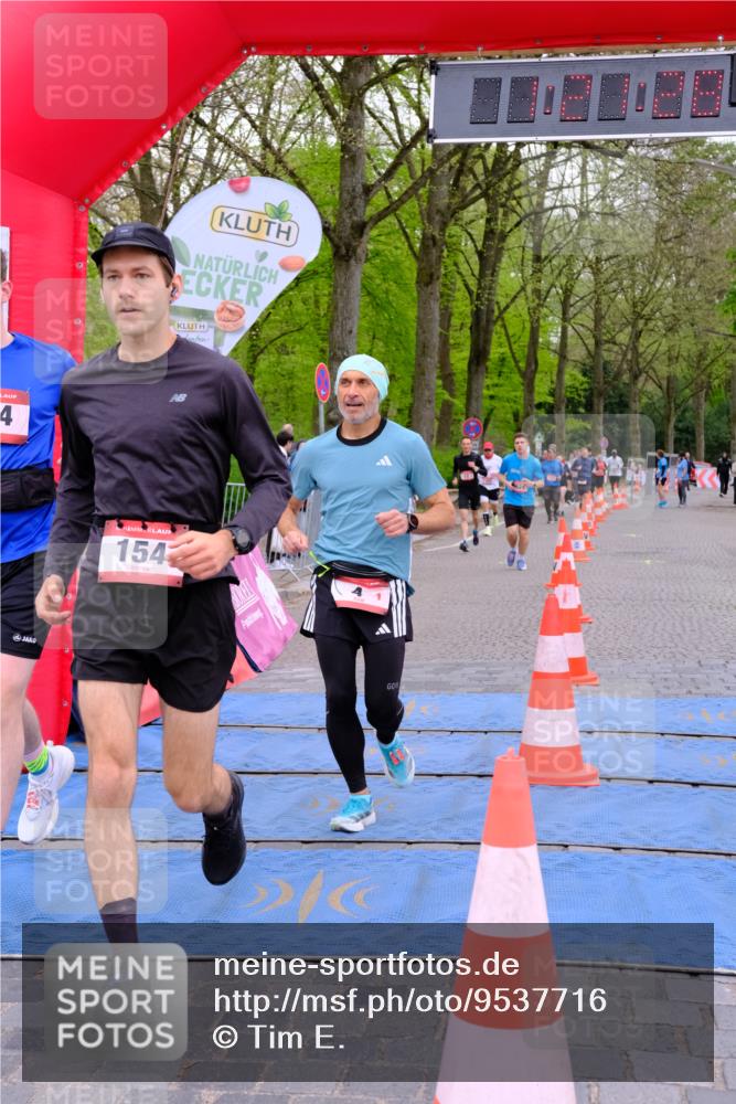 19.04.2026 - Hammer Lauf Tim E. http://msf.ph/oto/9537716 19.04.2026 11:06:37 Ziel 4, 12, 117, 154, 604, 609, 624, 796, 912 meine-sportfotos.de