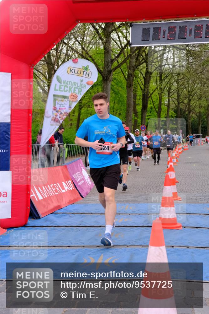 19.04.2026 - Hammer Lauf Tim E. http://msf.ph/oto/9537725 19.04.2026 11:06:41 Ziel 12, 112, 620, 624, 1103 meine-sportfotos.de