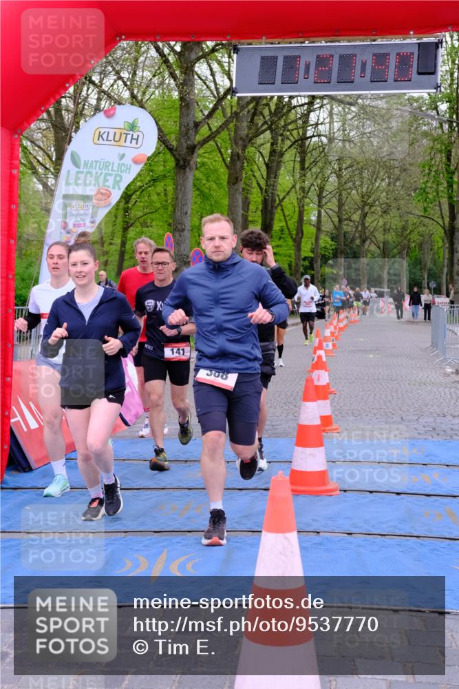 19.04.2026 - Hammer Lauf Tim E. http://msf.ph/oto/9537770 19.04.2026 11:06:48 Ziel 112, 141, 239, 388, 482, 620, 773, 830, 952, 1103, 1927 meine-sportfotos.de