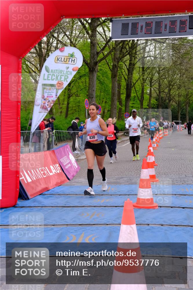 19.04.2026 - Hammer Lauf Tim E. http://msf.ph/oto/9537776 19.04.2026 11:06:52 Ziel 141, 239, 388, 450, 482, 690, 773, 830, 952, 1927 meine-sportfotos.de