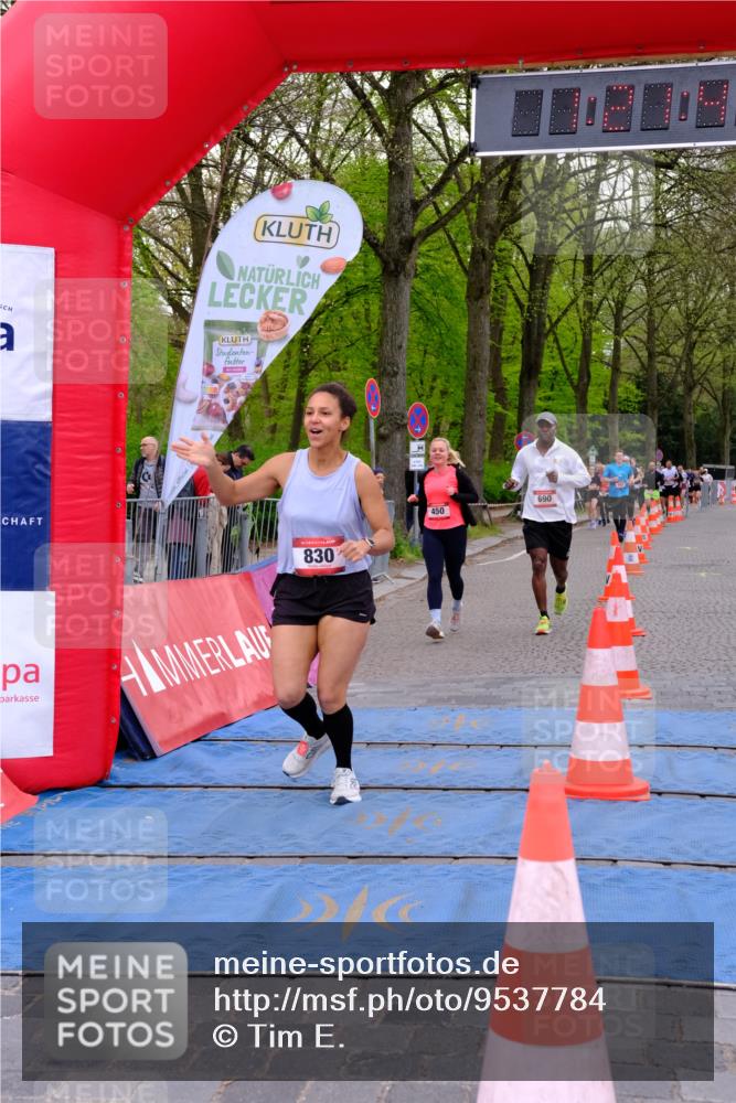 19.04.2026 - Hammer Lauf Tim E. http://msf.ph/oto/9537784 19.04.2026 11:06:52 Ziel 141, 239, 388, 450, 482, 690, 773, 830, 952, 1927 meine-sportfotos.de