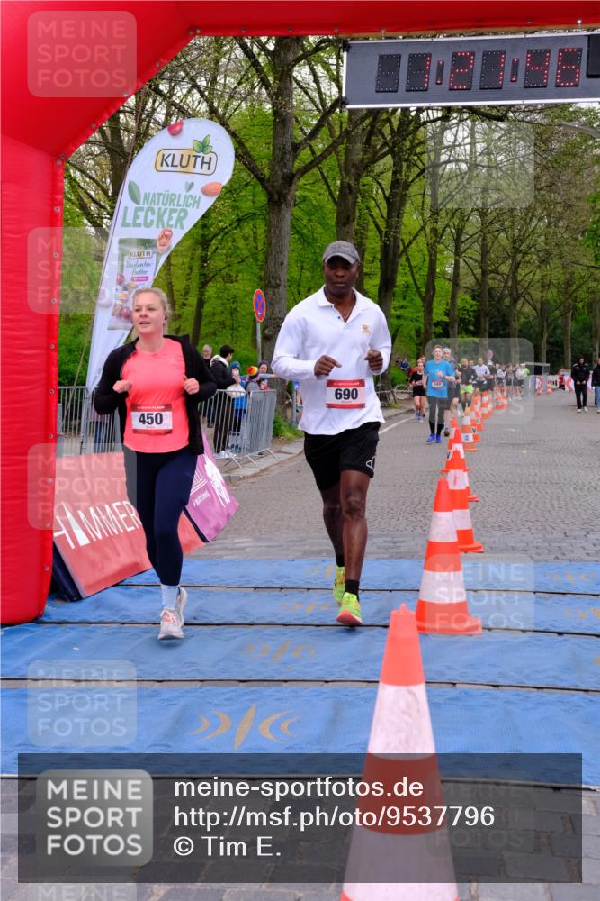19.04.2026 - Hammer Lauf Tim E. http://msf.ph/oto/9537796 19.04.2026 11:06:55 Ziel 163, 450, 690, 830, 860 meine-sportfotos.de