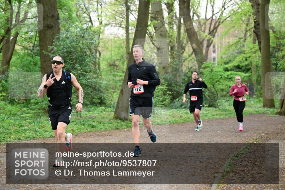 19.04.2026 - Hammer Lauf Dr. Thomas Lammeyer http://msf.ph/oto/9537807 19.04.2026 10:32:37 Laufen 672, 1177, 1176 meine-sportfotos.de