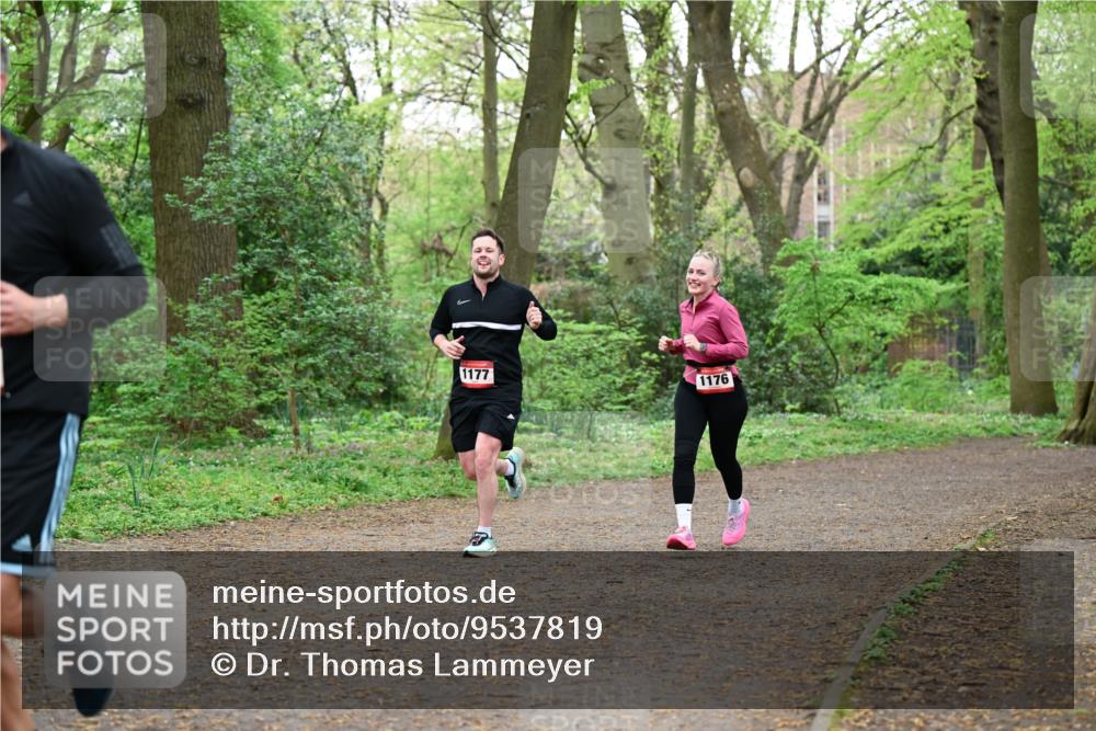 19.04.2026 - Hammer Lauf Dr. Thomas Lammeyer http://msf.ph/oto/9537819 19.04.2026 10:32:39 Laufen 1177, 1176 meine-sportfotos.de