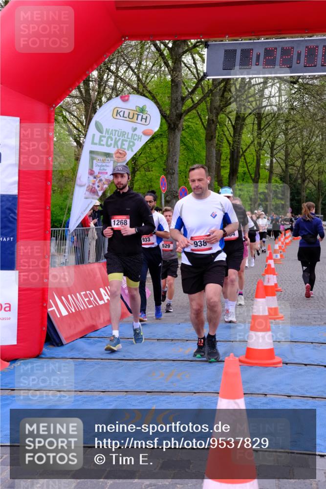 19.04.2026 - Hammer Lauf Tim E. http://msf.ph/oto/9537829 19.04.2026 11:07:08 Ziel 144, 145, 307, 513, 514, 528, 529, 539, 601, 864, 933, 938, 987, 990, 1096, 1151, 1163, 1268 meine-sportfotos.de
