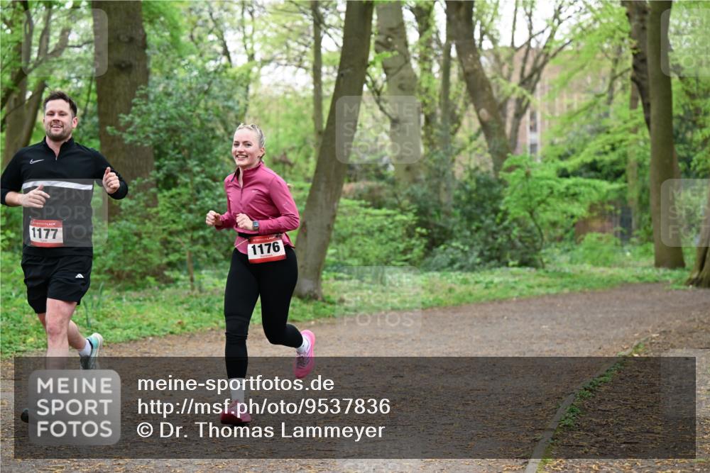 19.04.2026 - Hammer Lauf Dr. Thomas Lammeyer http://msf.ph/oto/9537836 19.04.2026 10:32:40 Laufen 1177, 1176 meine-sportfotos.de