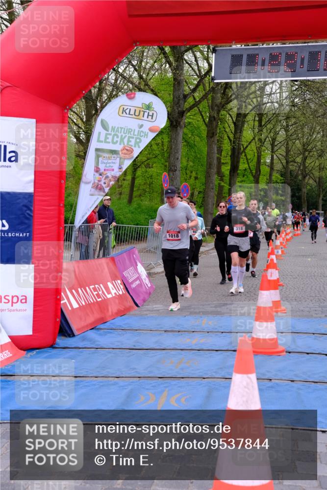 19.04.2026 - Hammer Lauf Tim E. http://msf.ph/oto/9537844 19.04.2026 11:07:20 Ziel 2, 11, 150, 174, 193, 318, 412, 437, 494, 549, 554, 656, 697, 1018, 1066, 1208, 1231 meine-sportfotos.de
