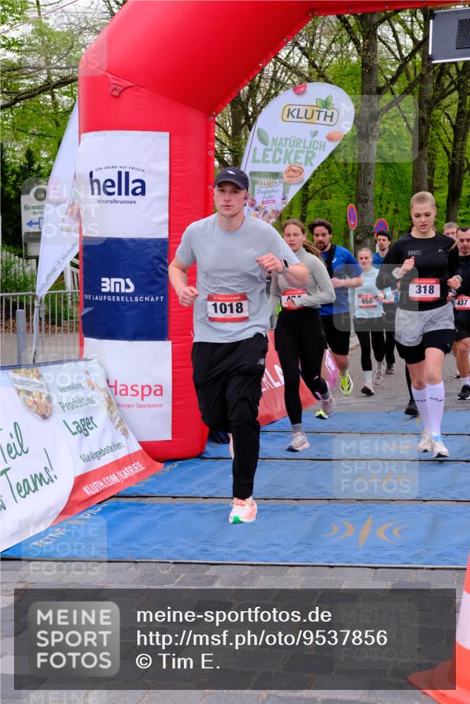 19.04.2026 - Hammer Lauf Tim E. http://msf.ph/oto/9537856 19.04.2026 11:07:22 Ziel 11, 174, 193, 211, 318, 412, 437, 494, 549, 656, 697, 1018, 1208, 1231, 1876 meine-sportfotos.de