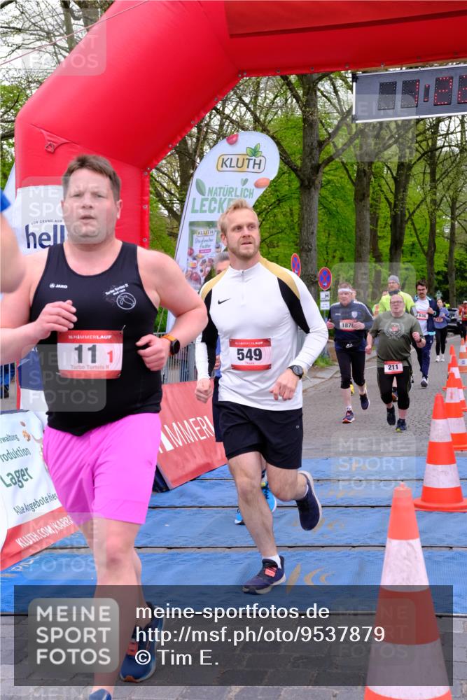 19.04.2026 - Hammer Lauf Tim E. http://msf.ph/oto/9537879 19.04.2026 11:07:27 Ziel 11, 174, 193, 211, 263, 326, 437, 549, 636, 637, 656, 697, 986, 1208, 1231, 1876, 1919 meine-sportfotos.de