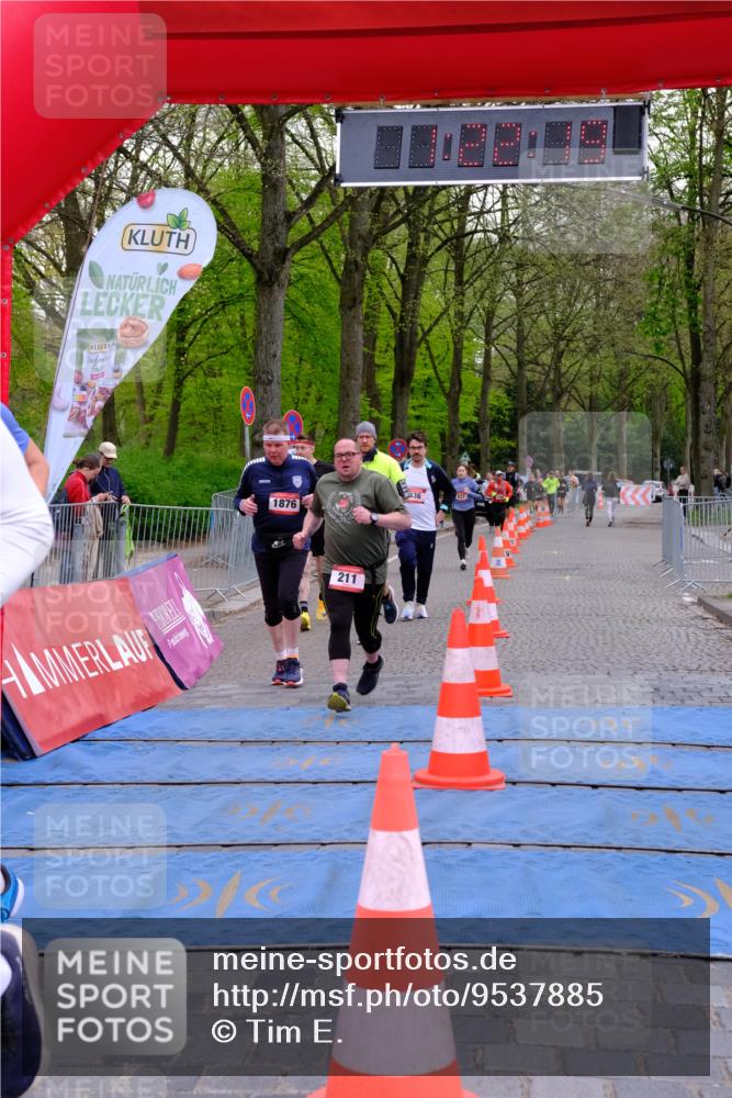 19.04.2026 - Hammer Lauf Tim E. http://msf.ph/oto/9537885 19.04.2026 11:07:27 Ziel 11, 174, 193, 211, 263, 326, 437, 549, 636, 637, 656, 697, 986, 1208, 1231, 1876, 1919 meine-sportfotos.de