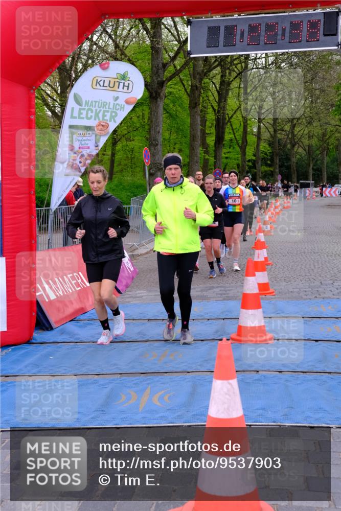 19.04.2026 - Hammer Lauf Tim E. http://msf.ph/oto/9537903 19.04.2026 11:07:47 Ziel 9, 10, 146, 181, 406, 407, 414, 415, 416, 418, 473, 506, 507, 534, 646, 663, 1907 meine-sportfotos.de