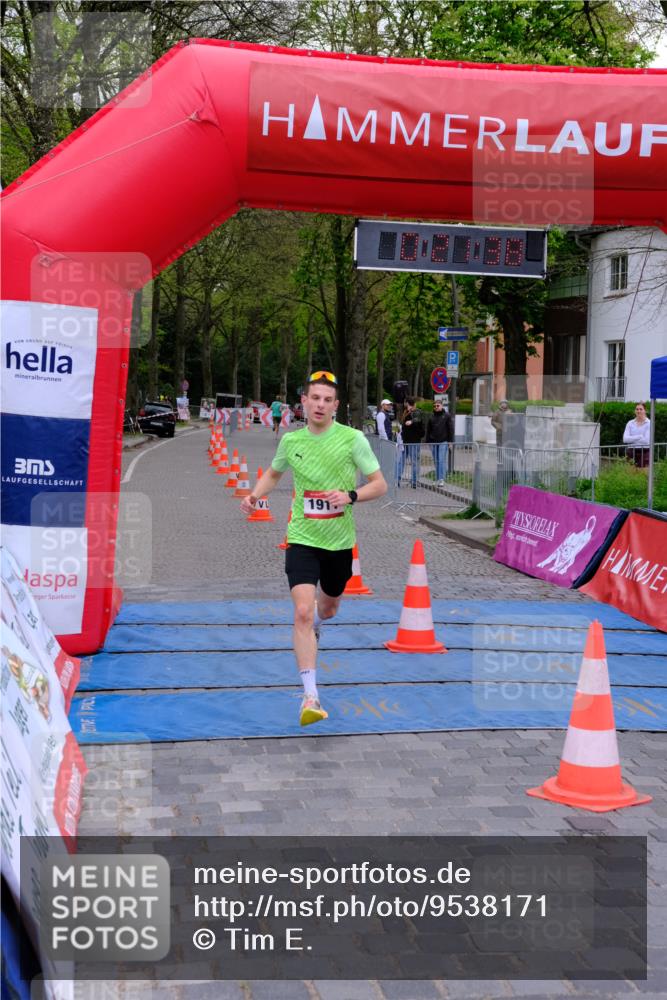 19.04.2026 - Hammer Lauf Tim E. http://msf.ph/oto/9538171 19.04.2026 11:21:48 Ziel 1911 meine-sportfotos.de