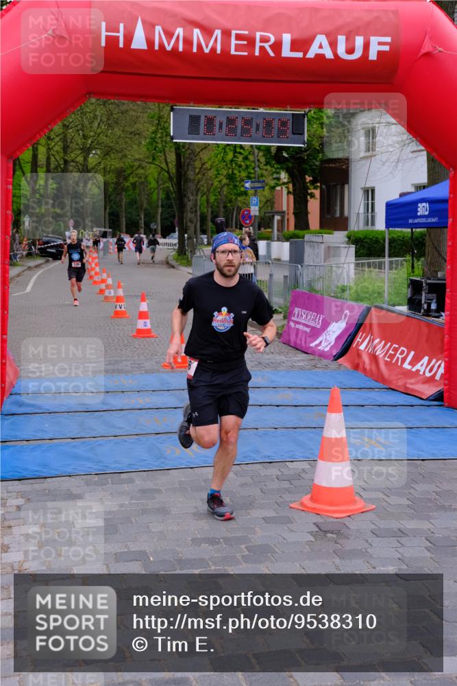 19.04.2026 - Hammer Lauf Tim E. http://msf.ph/oto/9538310 19.04.2026 11:25:18 Ziel 297, 536, 766 meine-sportfotos.de