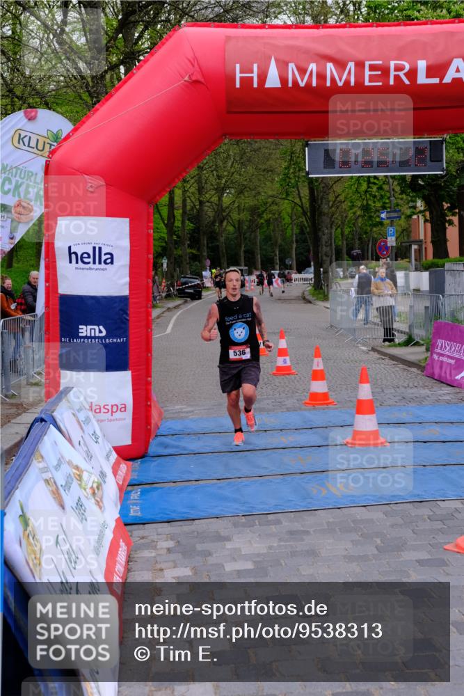 19.04.2026 - Hammer Lauf Tim E. http://msf.ph/oto/9538313 19.04.2026 11:25:21 Ziel 297, 536, 766 meine-sportfotos.de