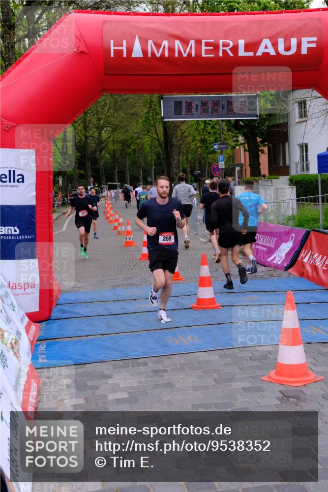 19.04.2026 - Hammer Lauf Tim E. http://msf.ph/oto/9538352 19.04.2026 11:25:45 Ziel 17, 22, 117, 154, 157, 269, 511, 624 meine-sportfotos.de