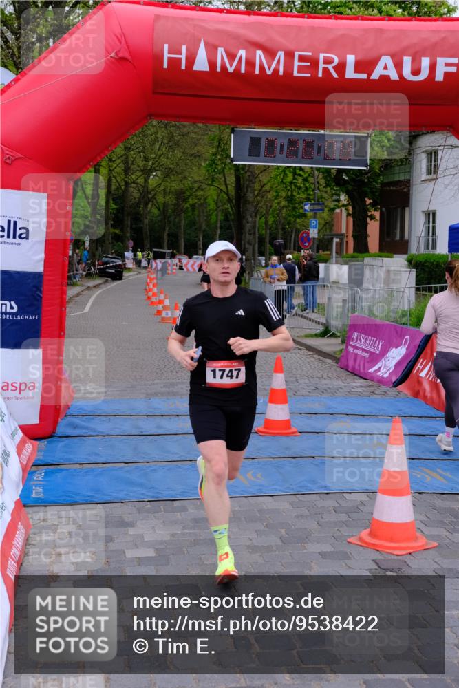 19.04.2026 - Hammer Lauf Tim E. http://msf.ph/oto/9538422 19.04.2026 11:26:17 Ziel 349, 609, 952, 1747, 1927 meine-sportfotos.de