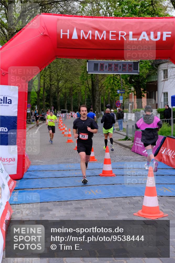 19.04.2026 - Hammer Lauf Tim E. http://msf.ph/oto/9538444 19.04.2026 11:26:45 Ziel 15, 23, 163, 604, 929, 1163, 1300 meine-sportfotos.de