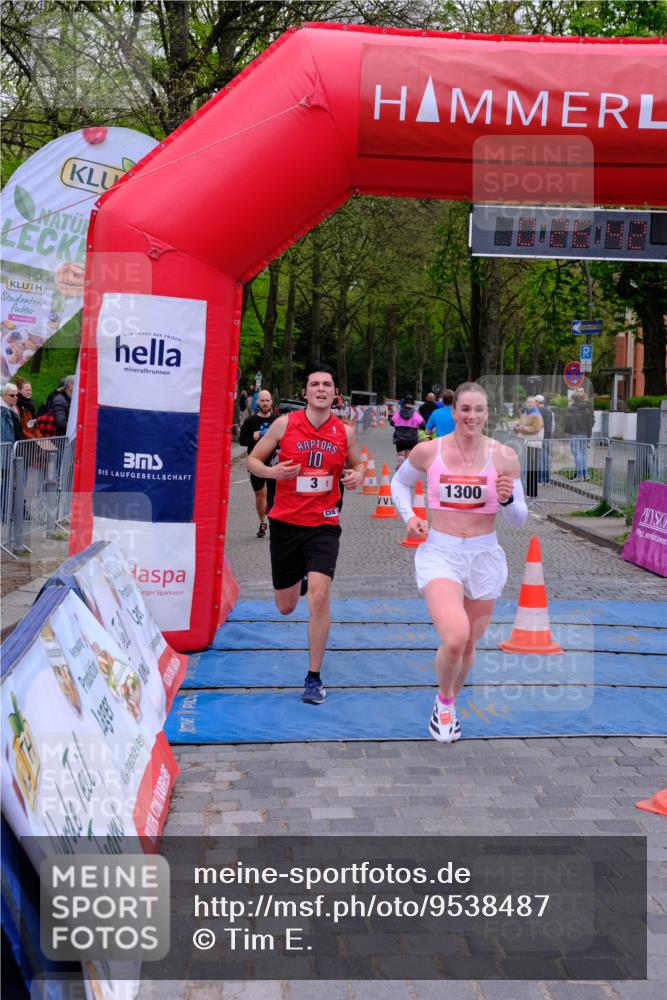 19.04.2026 - Hammer Lauf Tim E. http://msf.ph/oto/9538487 19.04.2026 11:26:51 Ziel 3, 13, 15, 112, 163, 174, 1300 meine-sportfotos.de