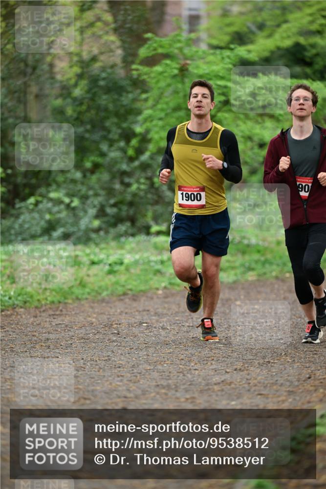 19.04.2026 - Hammer Lauf Dr. Thomas Lammeyer http://msf.ph/oto/9538512 19.04.2026 10:35:42 Laufen 1900 meine-sportfotos.de