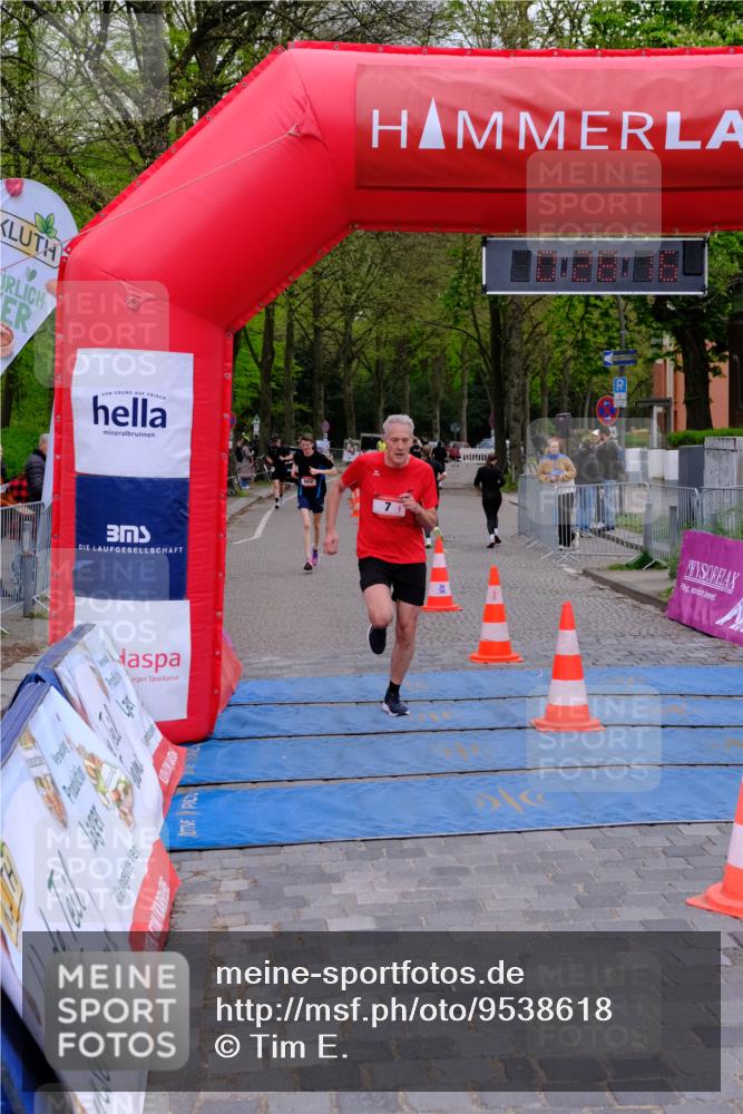 19.04.2026 - Hammer Lauf Tim E. http://msf.ph/oto/9538618 19.04.2026 11:28:24 Ziel 7, 467, 602, 772, 825 meine-sportfotos.de