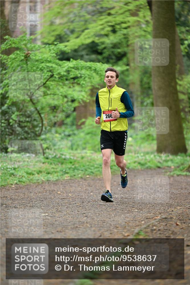 19.04.2026 - Hammer Lauf Dr. Thomas Lammeyer http://msf.ph/oto/9538637 19.04.2026 10:36:40 Laufen 266 meine-sportfotos.de
