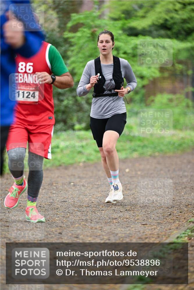 19.04.2026 - Hammer Lauf Dr. Thomas Lammeyer http://msf.ph/oto/9538896 19.04.2026 10:37:45 Laufen 1124 meine-sportfotos.de