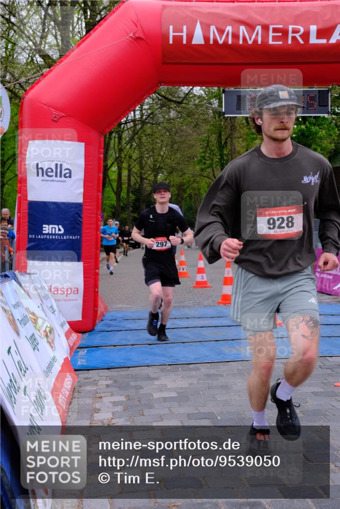 19.04.2026 - Hammer Lauf Tim E. http://msf.ph/oto/9539050 19.04.2026 11:32:23 Ziel 22, 297, 624, 928 meine-sportfotos.de