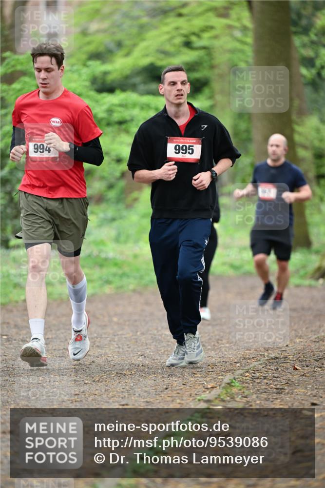 19.04.2026 - Hammer Lauf Dr. Thomas Lammeyer http://msf.ph/oto/9539086 19.04.2026 10:38:29 Laufen 994, 995 meine-sportfotos.de