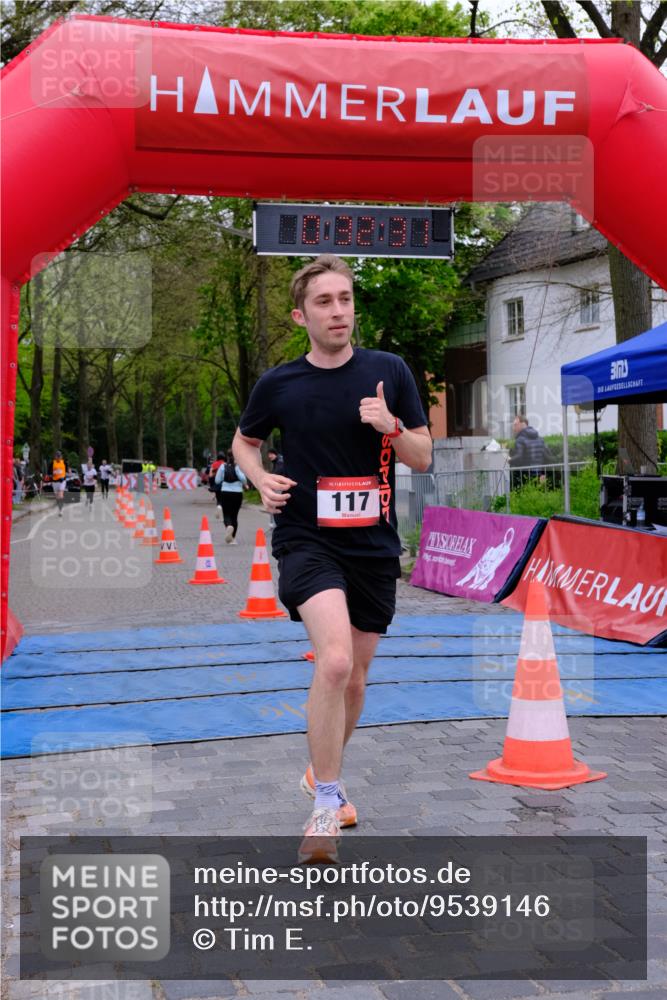 19.04.2026 - Hammer Lauf Tim E. http://msf.ph/oto/9539146 19.04.2026 11:32:39 Ziel 117, 511, 678 meine-sportfotos.de