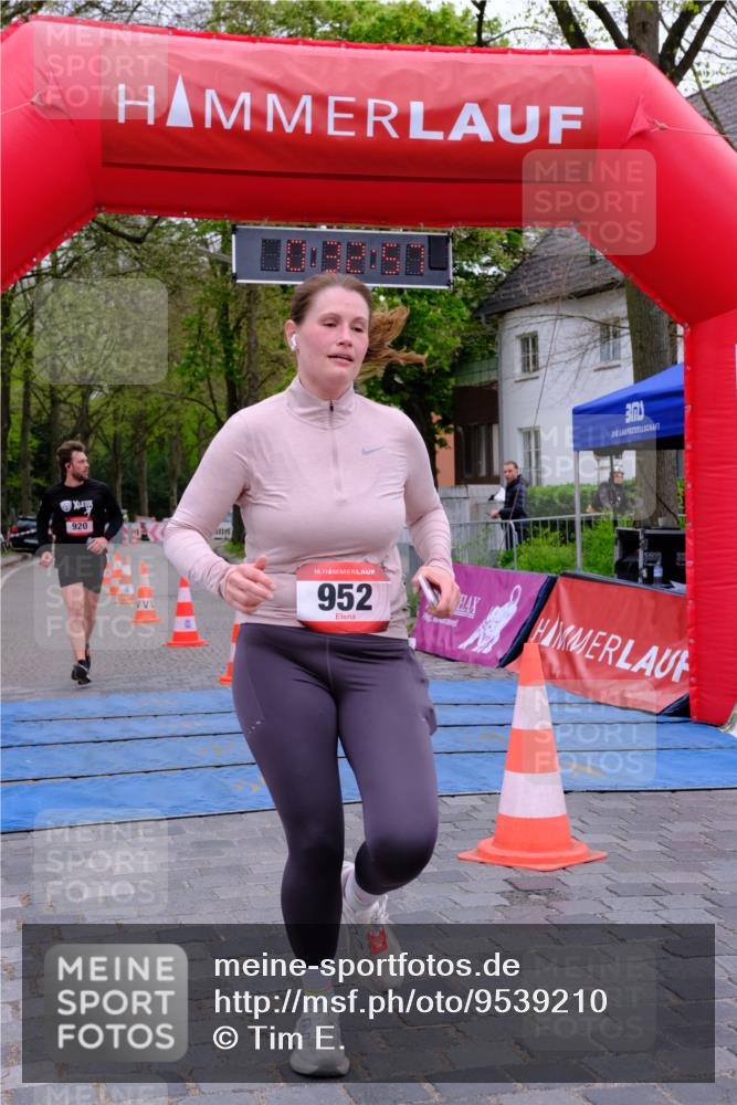 19.04.2026 - Hammer Lauf Tim E. http://msf.ph/oto/9539210 19.04.2026 11:33:06 Ziel 920, 952, 1927 meine-sportfotos.de