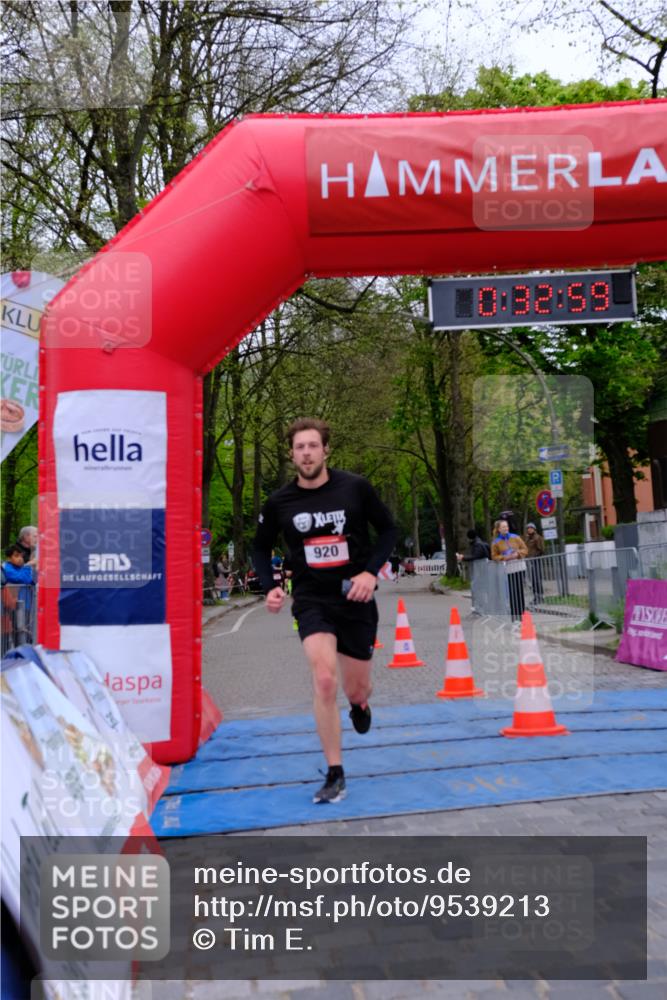 19.04.2026 - Hammer Lauf Tim E. http://msf.ph/oto/9539213 19.04.2026 11:33:07 Ziel 920, 952, 1163, 1927 meine-sportfotos.de