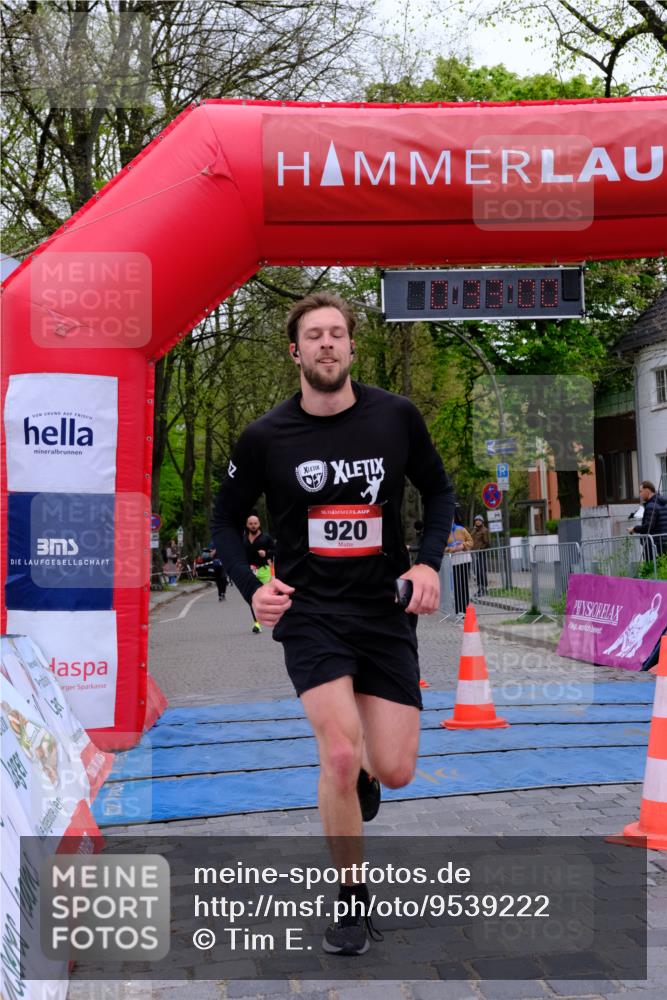 19.04.2026 - Hammer Lauf Tim E. http://msf.ph/oto/9539222 19.04.2026 11:33:08 Ziel 920, 952, 1163, 1927 meine-sportfotos.de